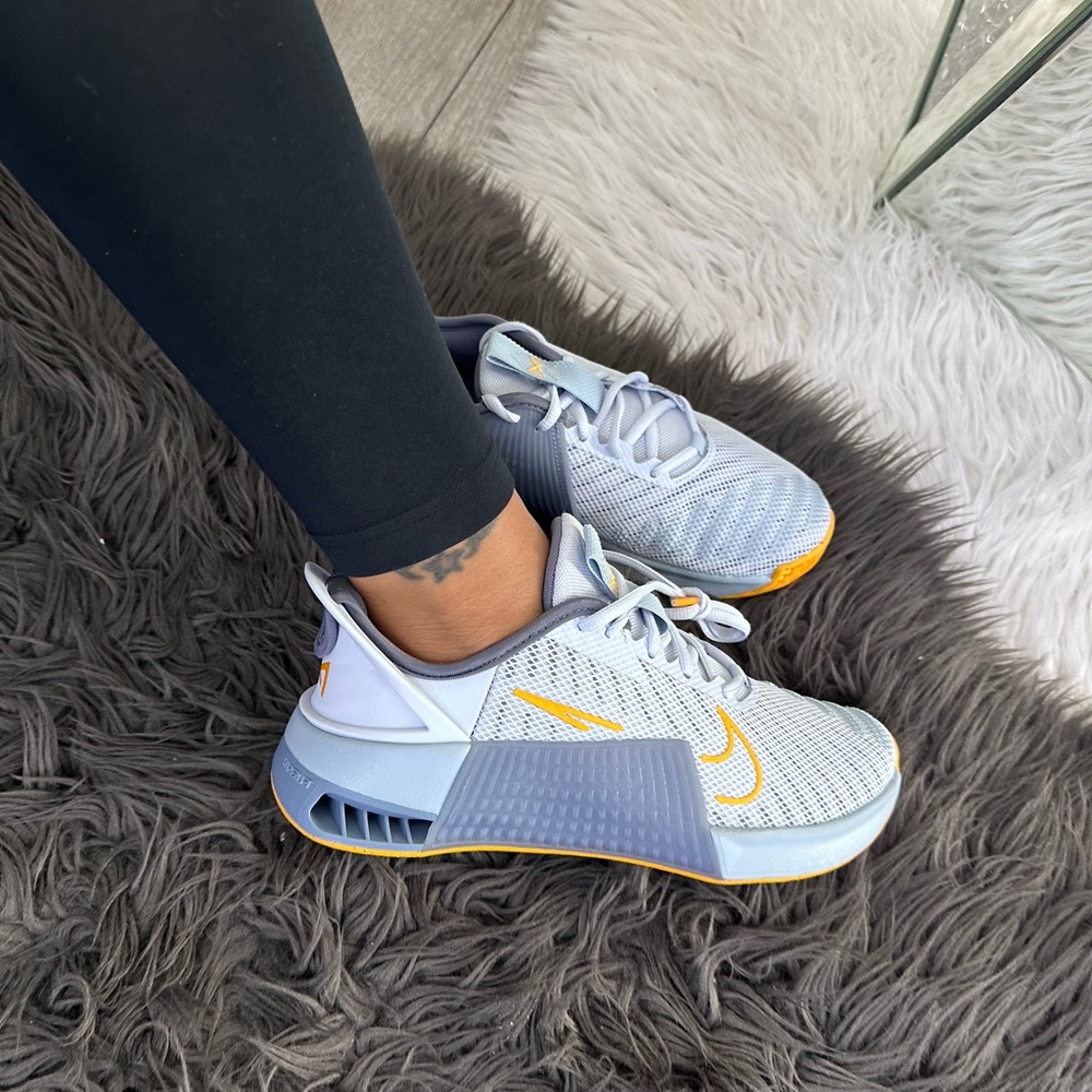 Nike metcon 9 flyease